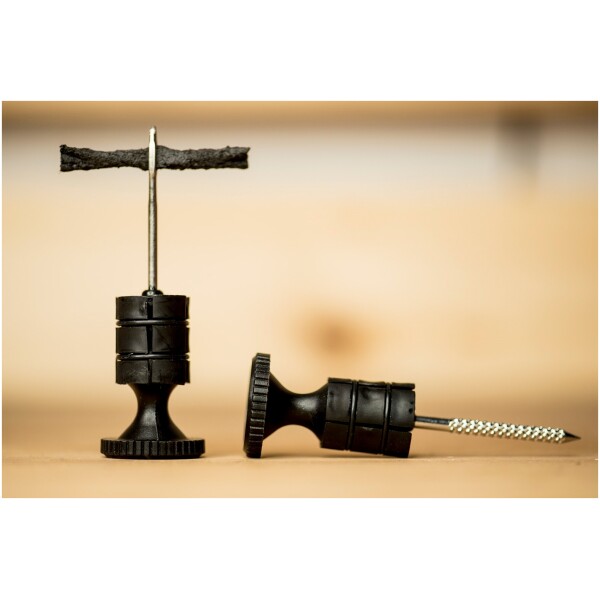 Sahmurai Sword Tubeless Repair Kit